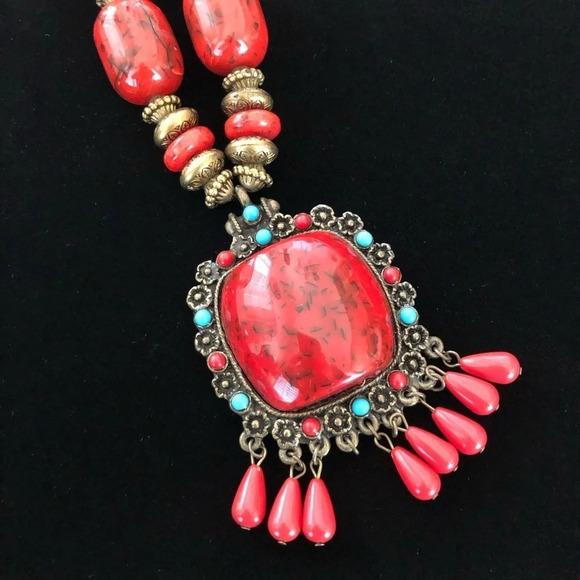 Red Faux Stone Wooden Bead Gold Statement Necklace Boho Tribal Missing Stone 22” - Picture 2 of 3